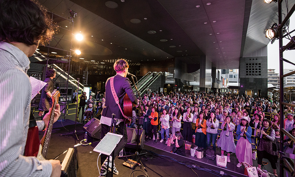 京都駅 グランヴィア前 / 5月6日